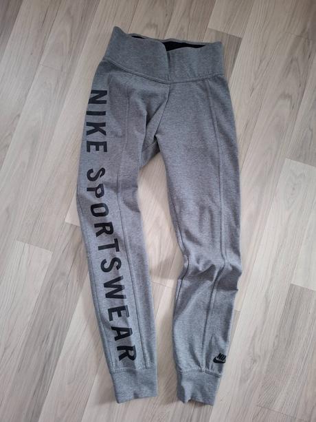 Teplaky, nike,s