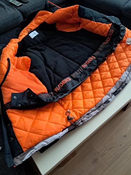 Lyziarska bunda v.152, reserved,152