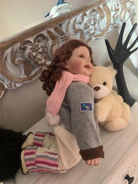 Zberatelska porcelanova babika, 