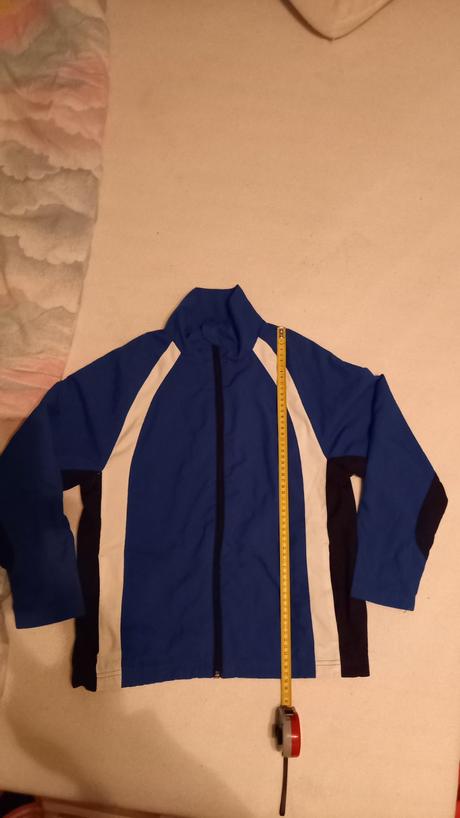 Sustiakova vetrovka, 140