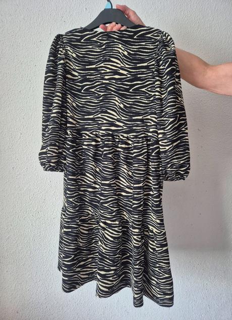 Šaty so zebrím vzorom, primark,s