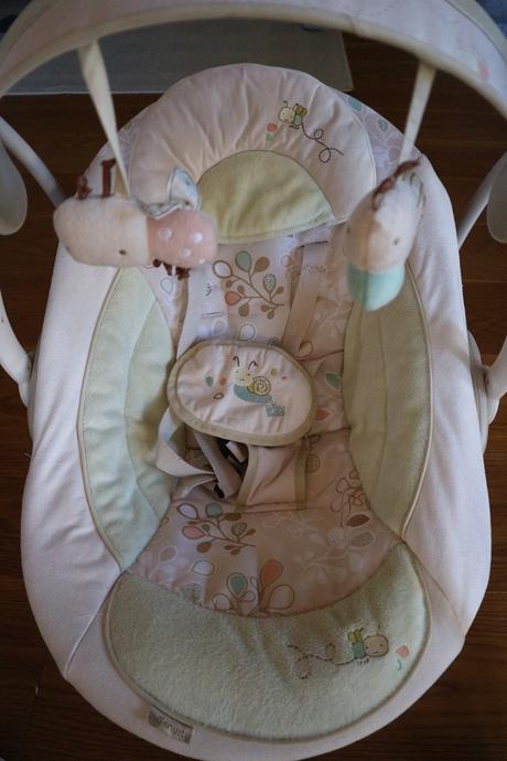 Hojdacie hudobne lehatko,