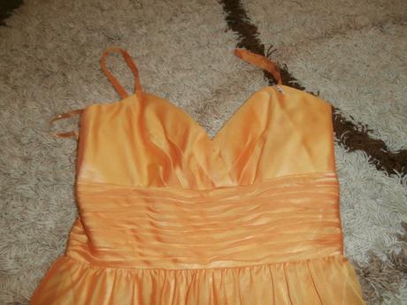 Spoločenske šaty, 38