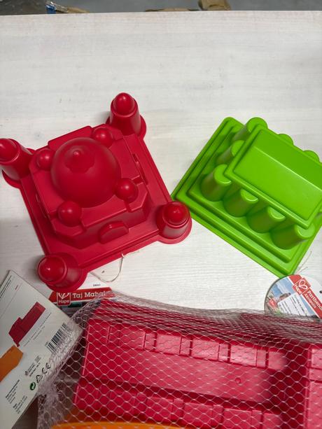 Hape - formicky do piesku, 