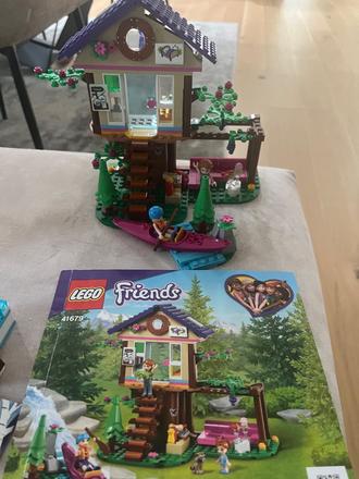 Lego friends dom na strome, 