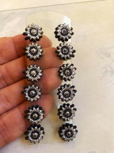 Galantéria - malý materiál 12 ks, 