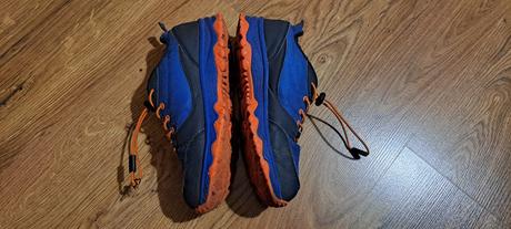 Topánky, v. 37, hi-tec,37