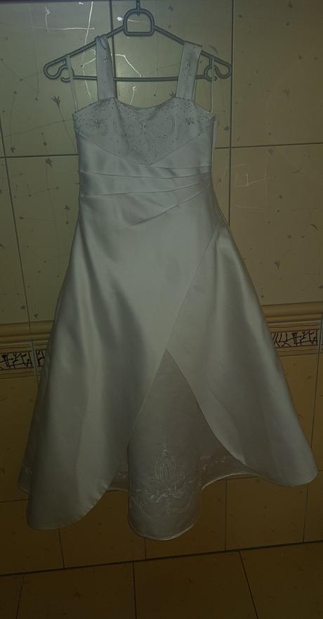 Šaty na 1. sv. prijímania, 134