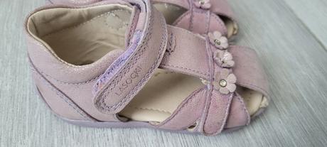Sandálky, lasocki,21