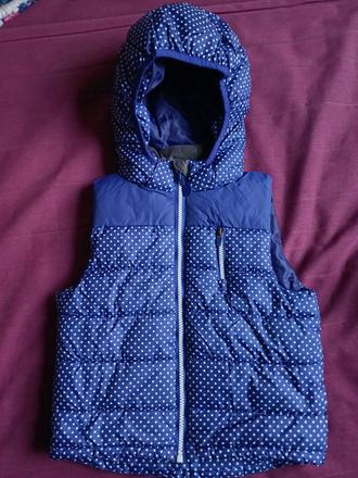 Krásna bodkovaná vesta, h&m,110