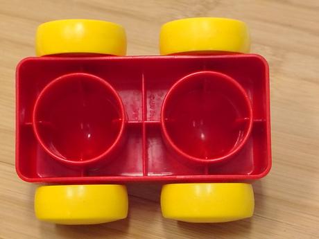 Vintage lego primo podvozok auto 1996-1999 k 31008,