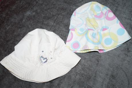 2 kusy klobucikov-cena spolu, yetty,98