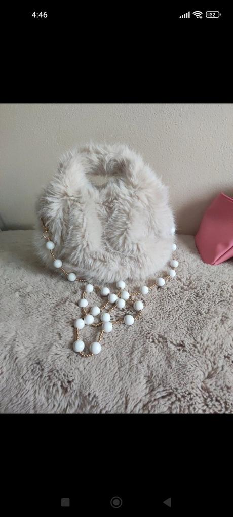 Dámska chlpatá kabelka, 