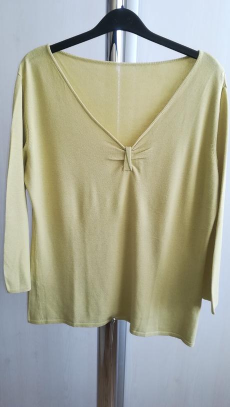 Dámsky pulóver - darujem, 42