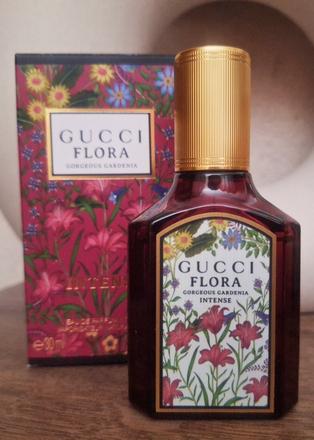 Parfém gucci gorgeous gardenia intense,