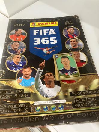 Fifa 365 2017 album a nahradne nalepky, 