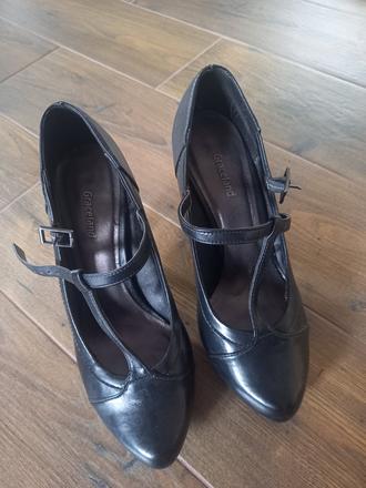 Lodičky, graceland,37