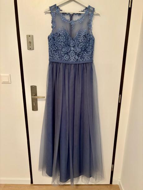 Spoločenské šaty, 38