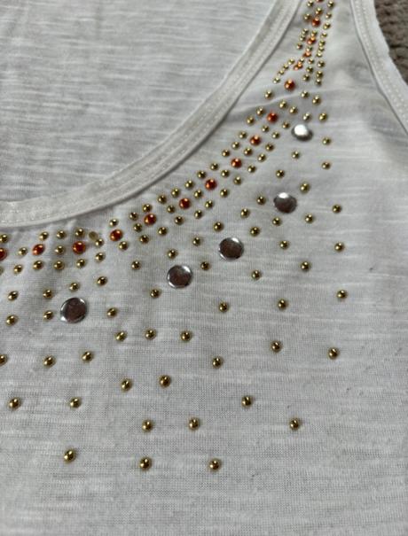 Tielko s kamienkami, l