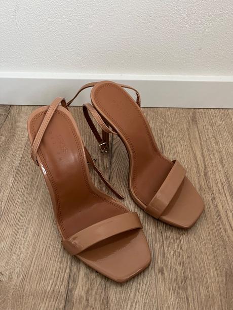 Béžové sandálky asos, 36
