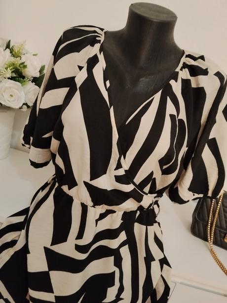Zebra vzor šaty vila - elegantné šaty, 40