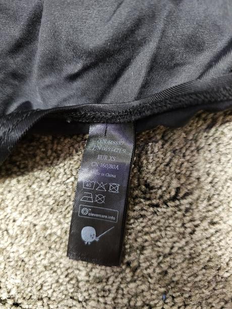 Body s odhalenym chrbátom, xs