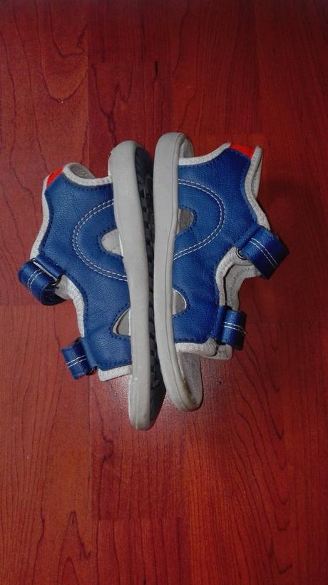 Letne sandalky, lupilu,27