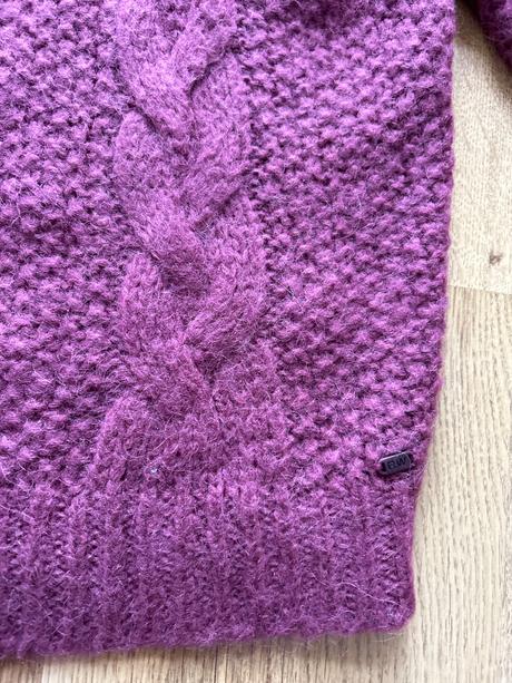 Kvalitný sveter s-m s alpakou pc 100 eur, river island,s