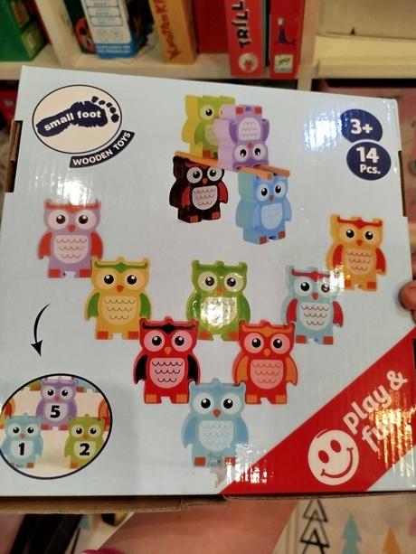 Pyramída zo sovičiek,