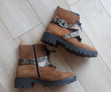 Členkove topánky, 39