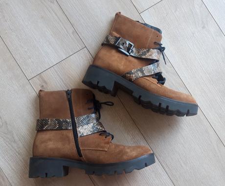 Členkove topánky, 39