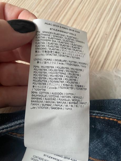 Tmavomodre vybijane rifle guess, guess,28