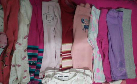 Balík vecí pre dievčatko spolu 31 kusov v. 82-98, 86–98