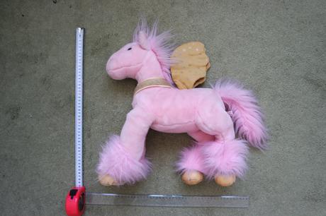 Plyšový lietajúci koník, 