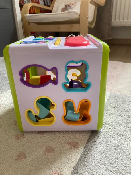 Interaktívna kocka, telefón, 