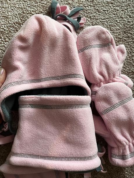 Dievcensky flisovy set- ciapka,sal,rukavicky, bess,86