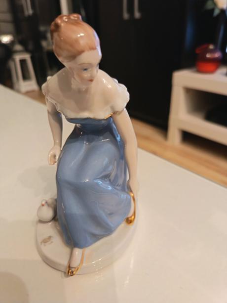 Royal dux soška popoluška, 