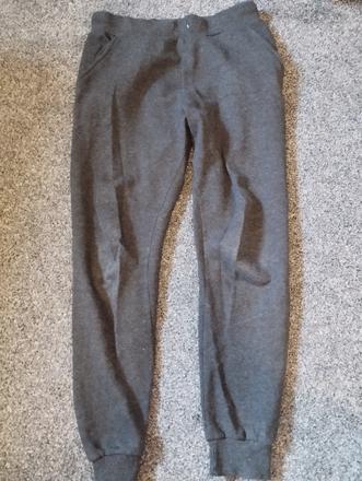 Málinko nosené tepláky, 146