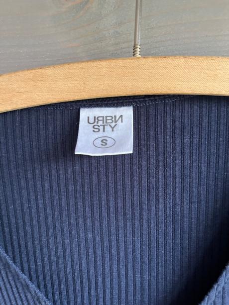 Krásne obtiahnute šaty, s