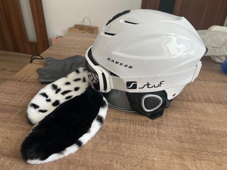 Lyžiarska prilba+uši+okuliare, s