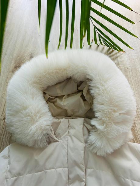 Nádherná bunda značky oysho, pc 122,99 eur, m