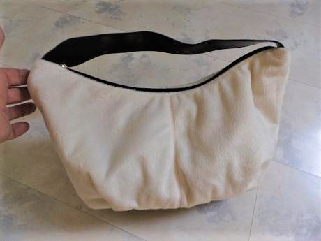 Kožušinková taštička, 