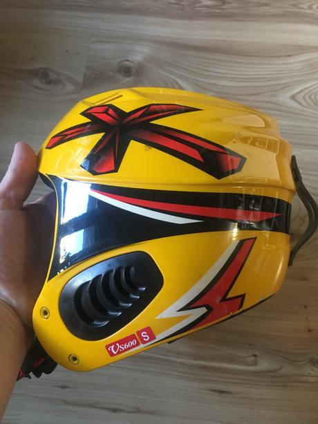 Lyžiarska prilba v-can, s