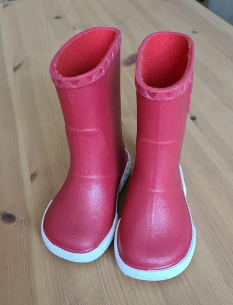 Gumáky boatilus, 21