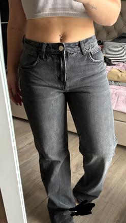 Nohavice rovneho strihu, pull&bear,38