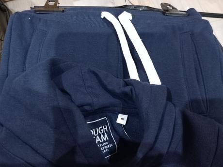 Nova suprava dino, c&a,116