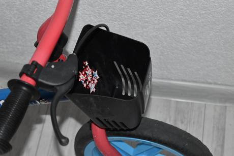 Detské odrážadlo runner s brzdou a košíkom,