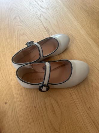 Balerinky, reserved,29