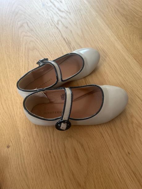 Balerinky, reserved,29