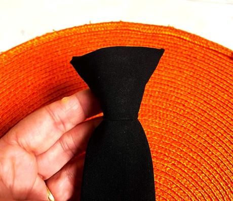 Kravata bez viazania,